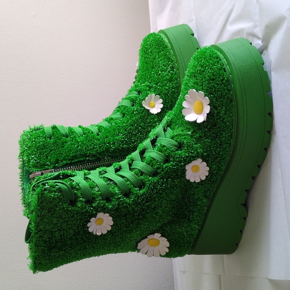 It's always Greener Combat Boots - Picture 5 of 11
